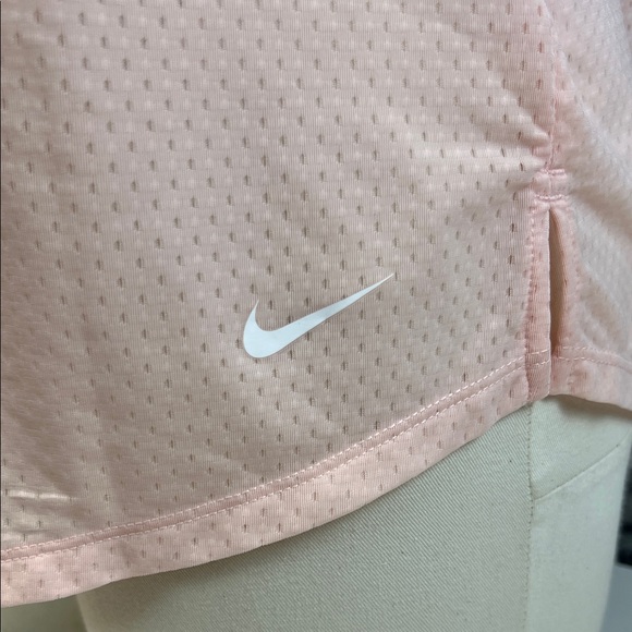 Nike Light Pink Tank‎ Top for Women - Picture 3 of 11
